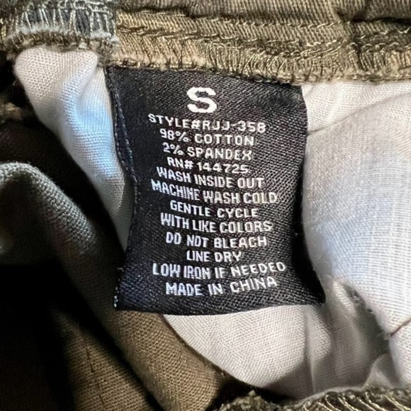 So Perla Camo Joggers NWT, size sm - Picture 6 of 7